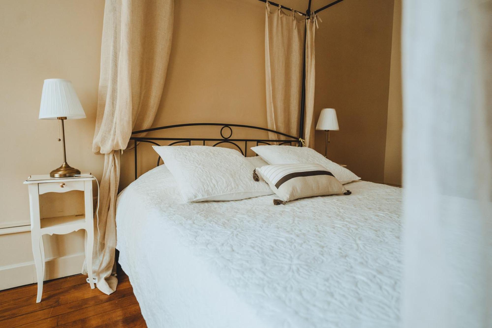 Bed & Breakfast Chateau Du Guerinet Saint-Priest-Bramefant